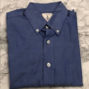 Lands’ End dress shirt boys